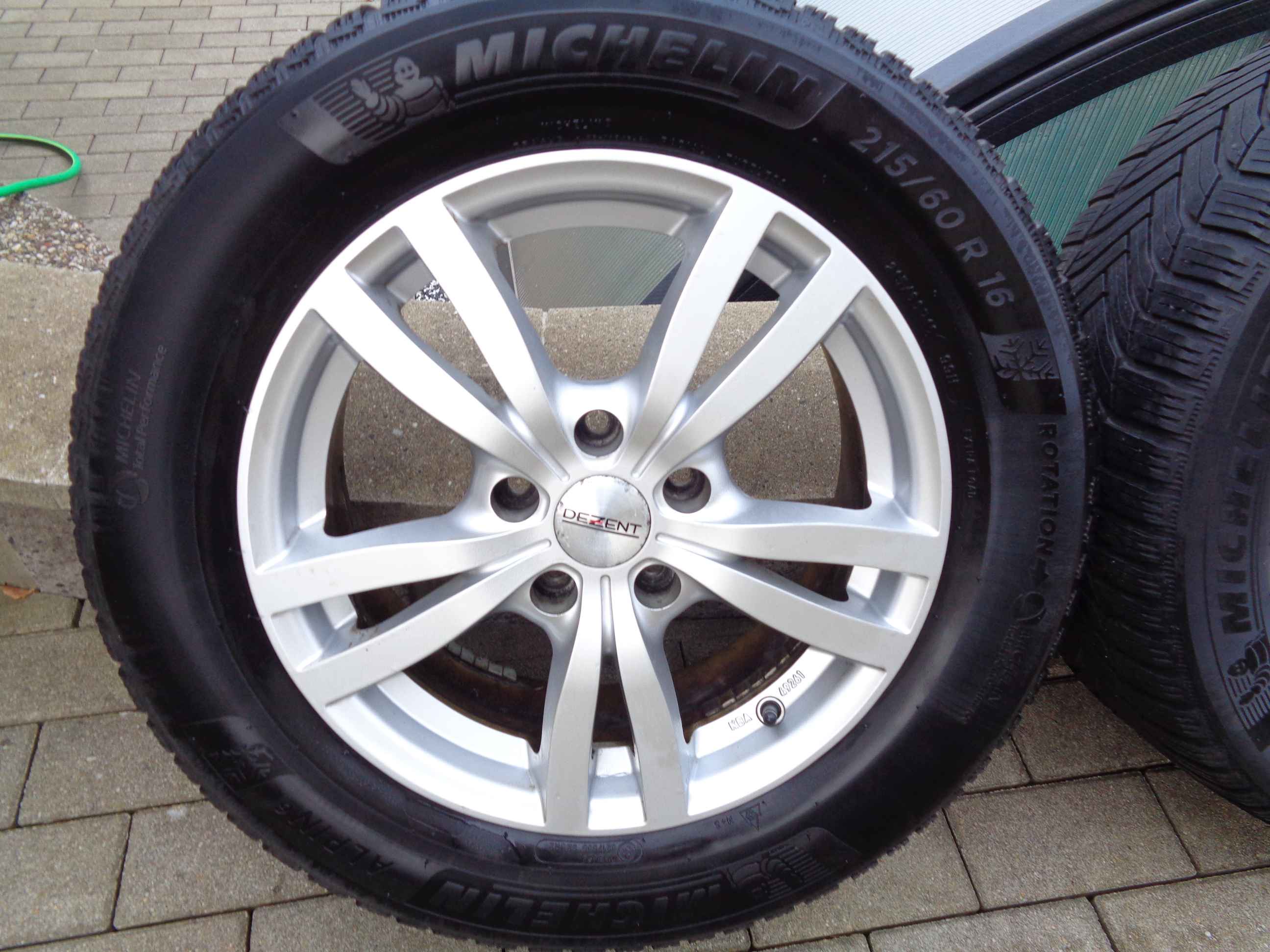 16ALU DEZENT