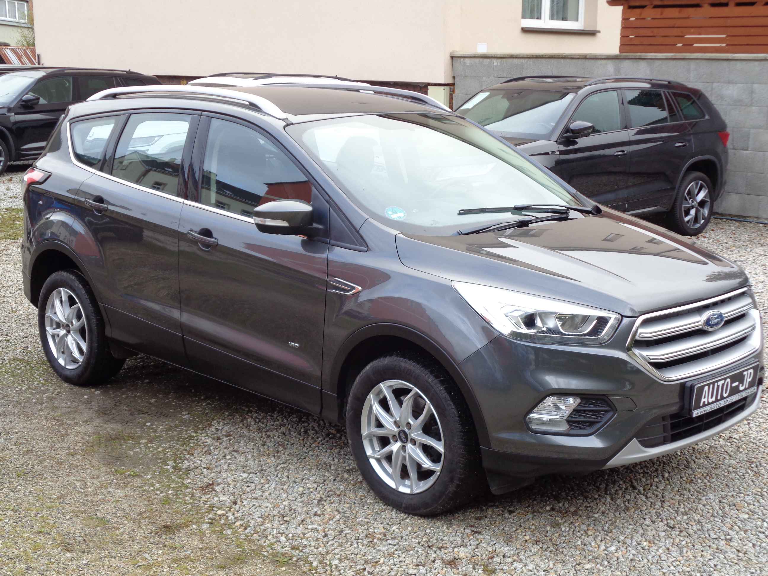  Ford Kuga 2,0 TDCI COOL & CONNECT - 4x4 17ALU NAVI