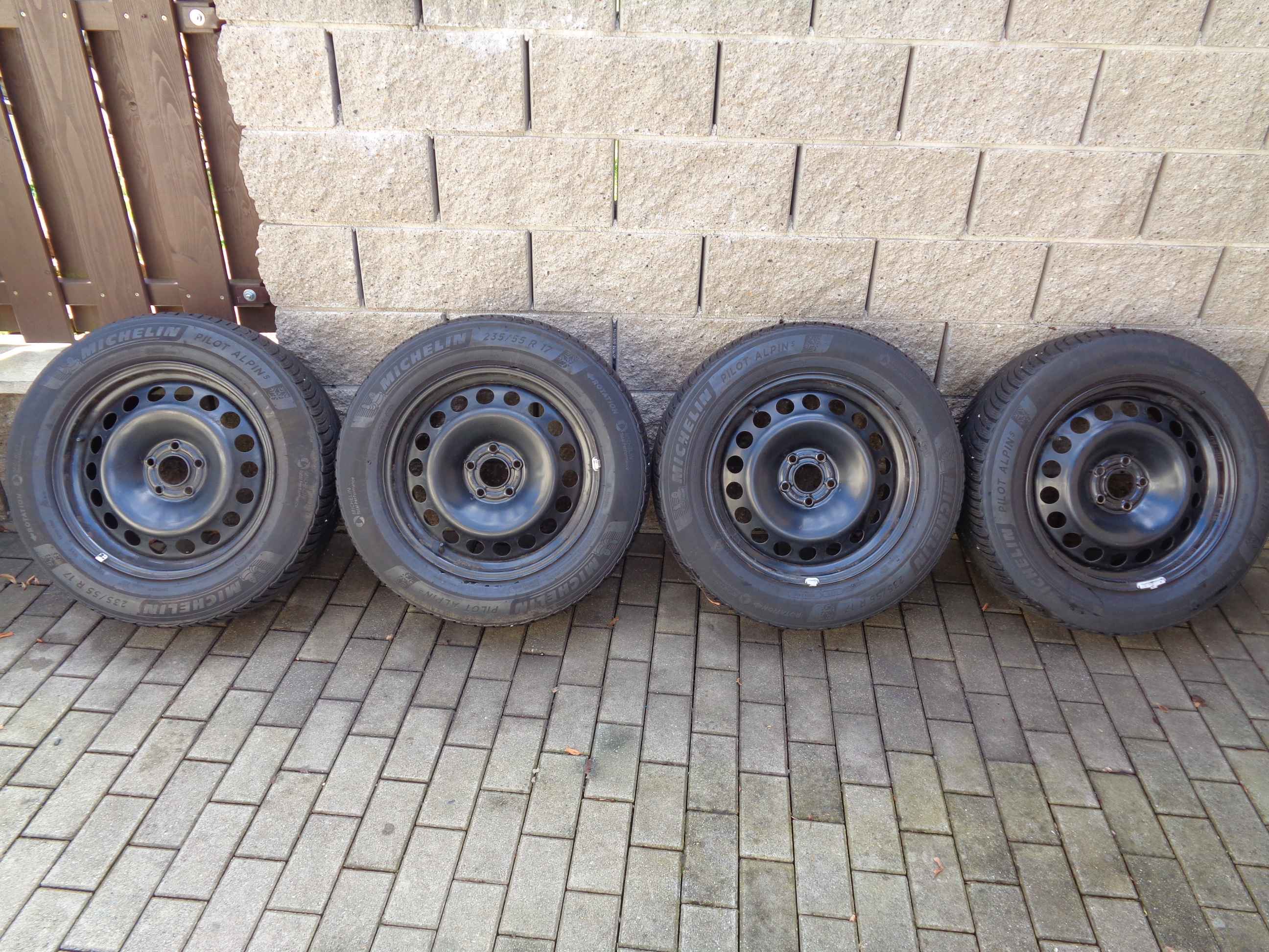 17 plechy 5x108 (ford)