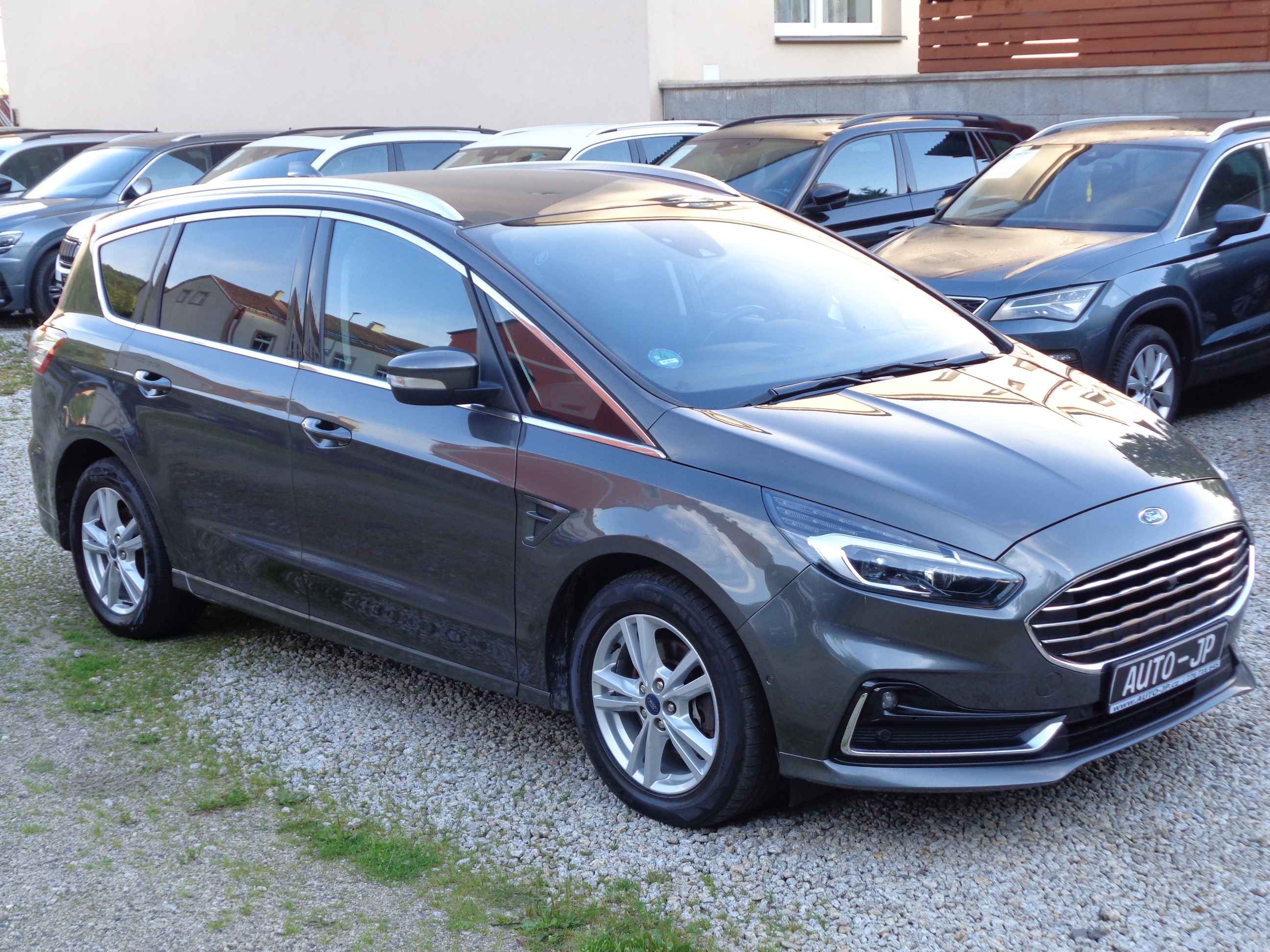  Ford S-max 2,0 D EcoBlue TITANIUM - automat ACC 17ALU 9airbag 360°kamera NAVI