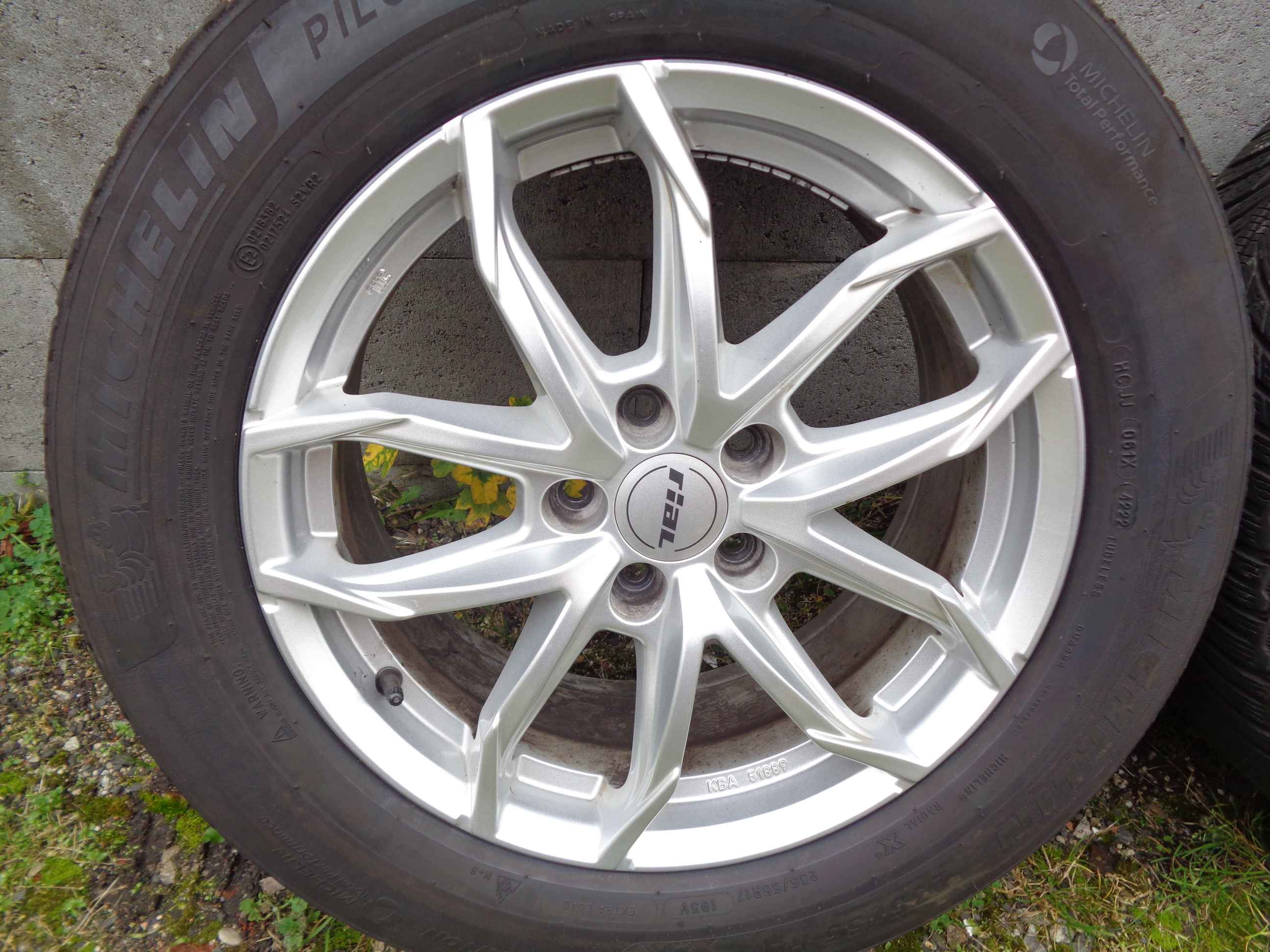 17ALU RIAL 5x108 7,5J 17H2 ET52,5 (FORD)