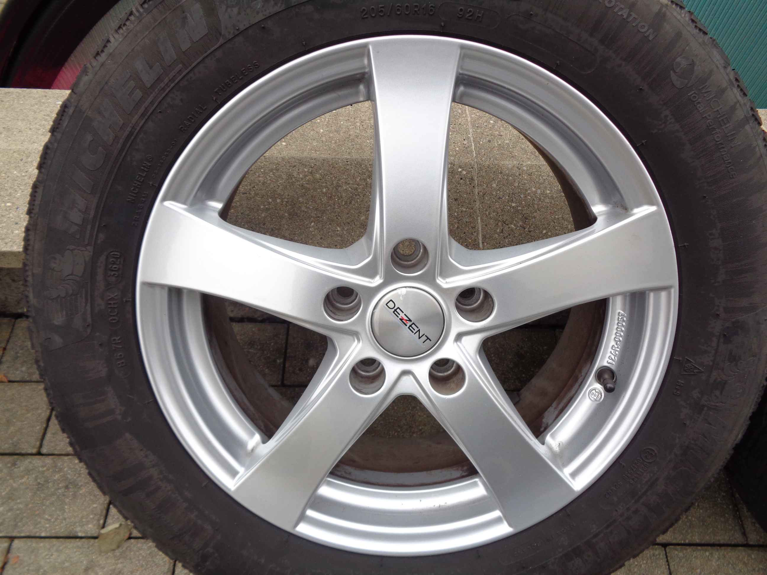 16ALU DEZENT 5x112 6,5J 16H2 ET46