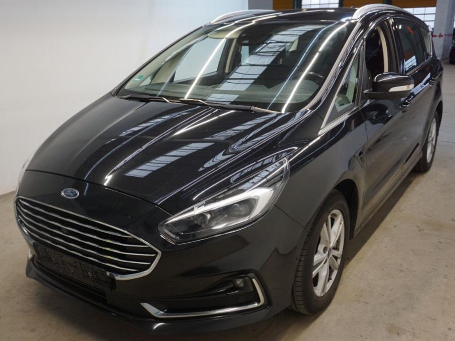  Ford S-max 2,0 D EcoBlue TITANIUM - 7míst automat LED ACC 17ALU kamera NAVI